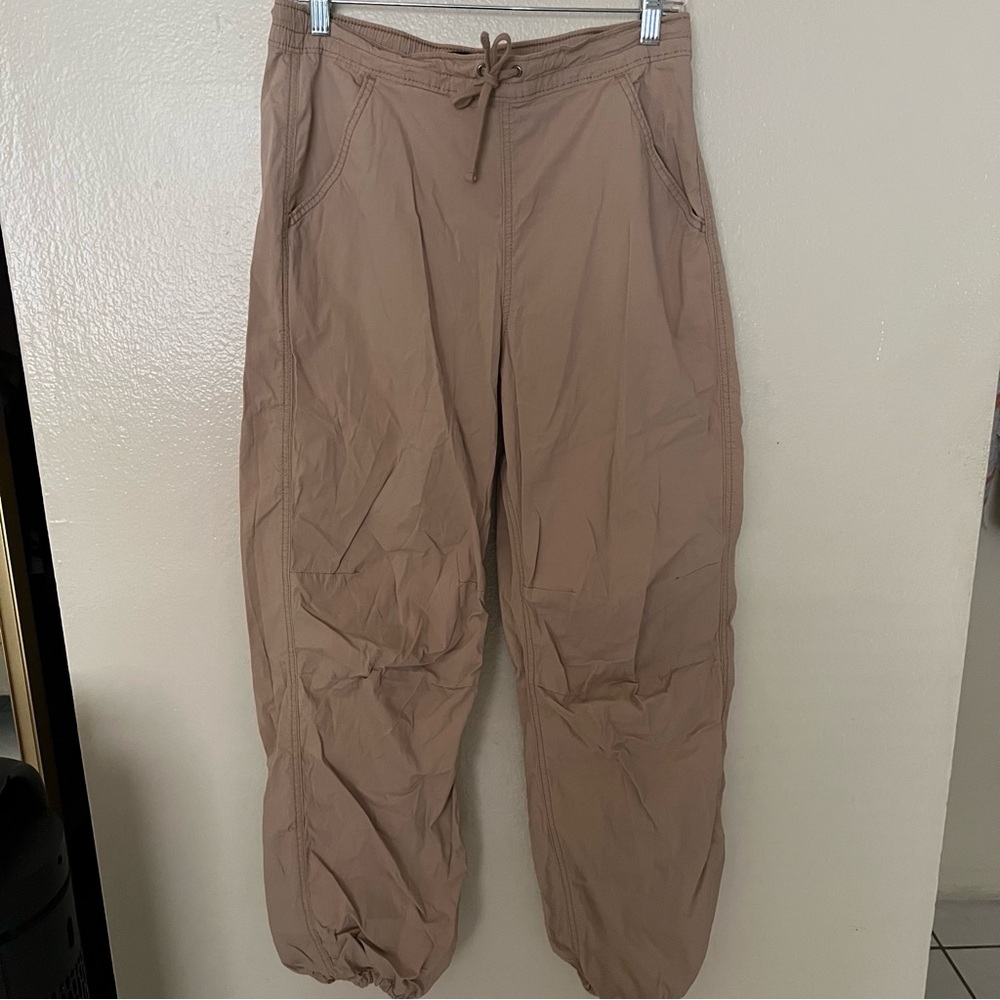 Hollister tan khaki parachute pants